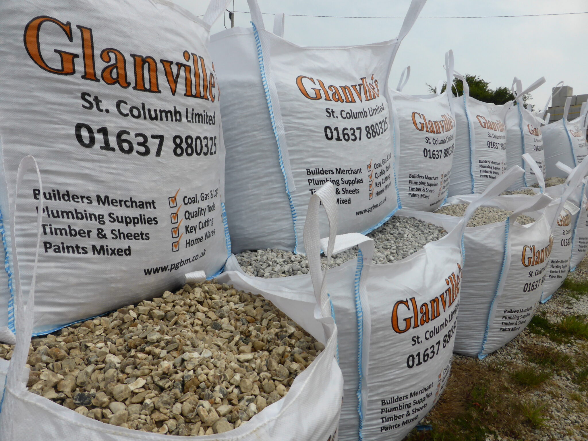 Jumbo Bag Granite Chippings 20MM Glanville's St. Columb Ltd