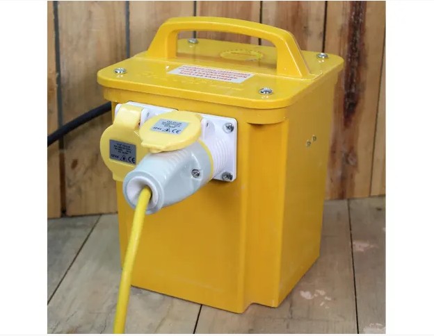 Faithfull Transformer 3.3kVA Dual Socket 2