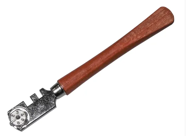 Faithfull Six Wheel Glasscutter Tungsten Carbide - Wood Handle