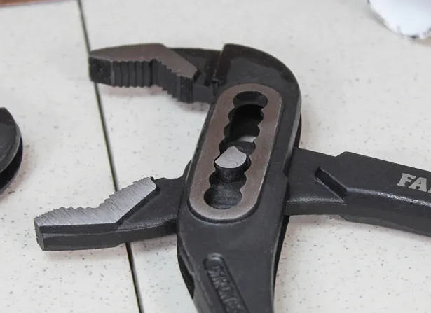 Faithfull Water Pump Pliers (Twin Pack) 1